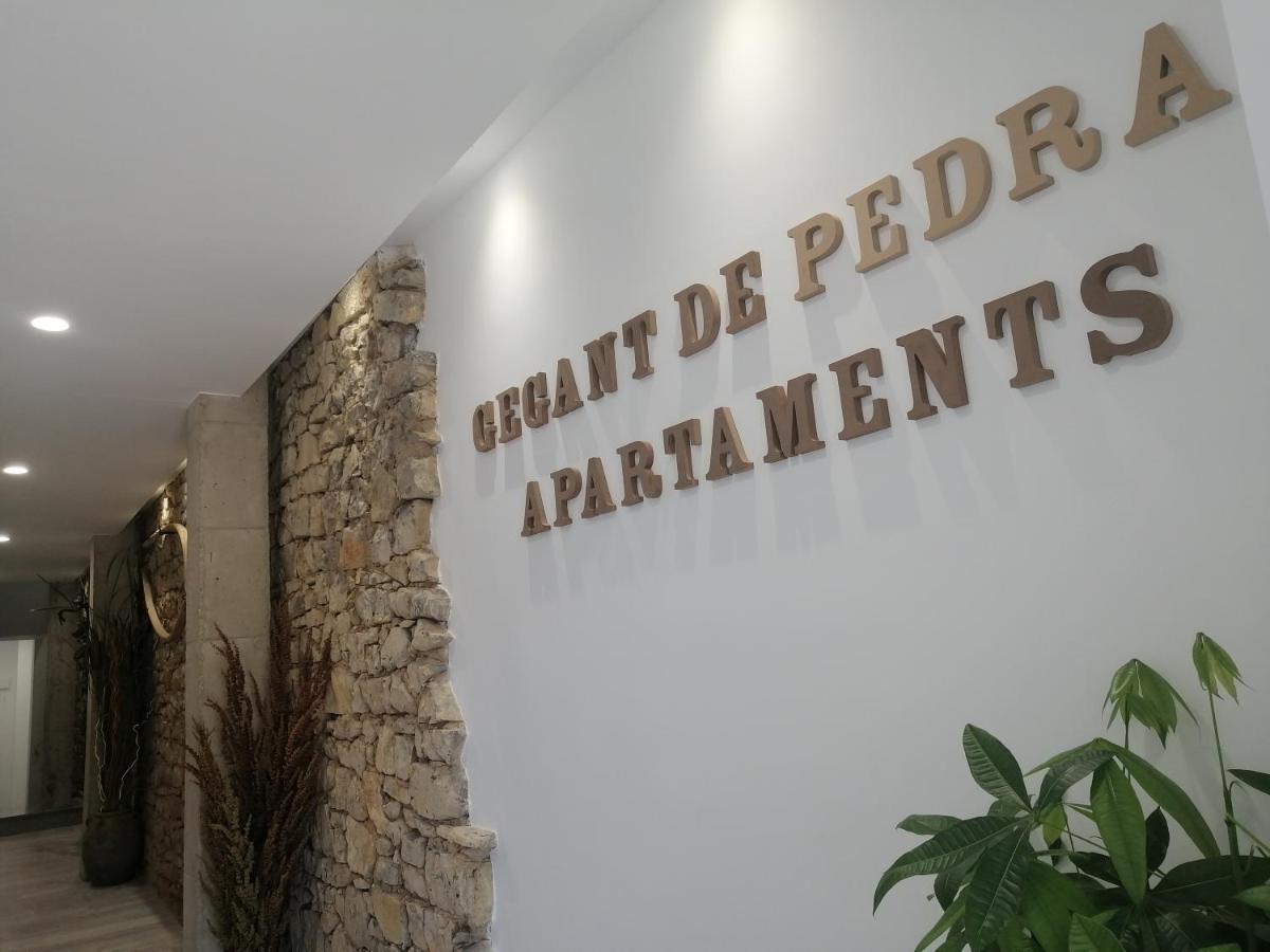 Gegant De Pedra * Adzaneta