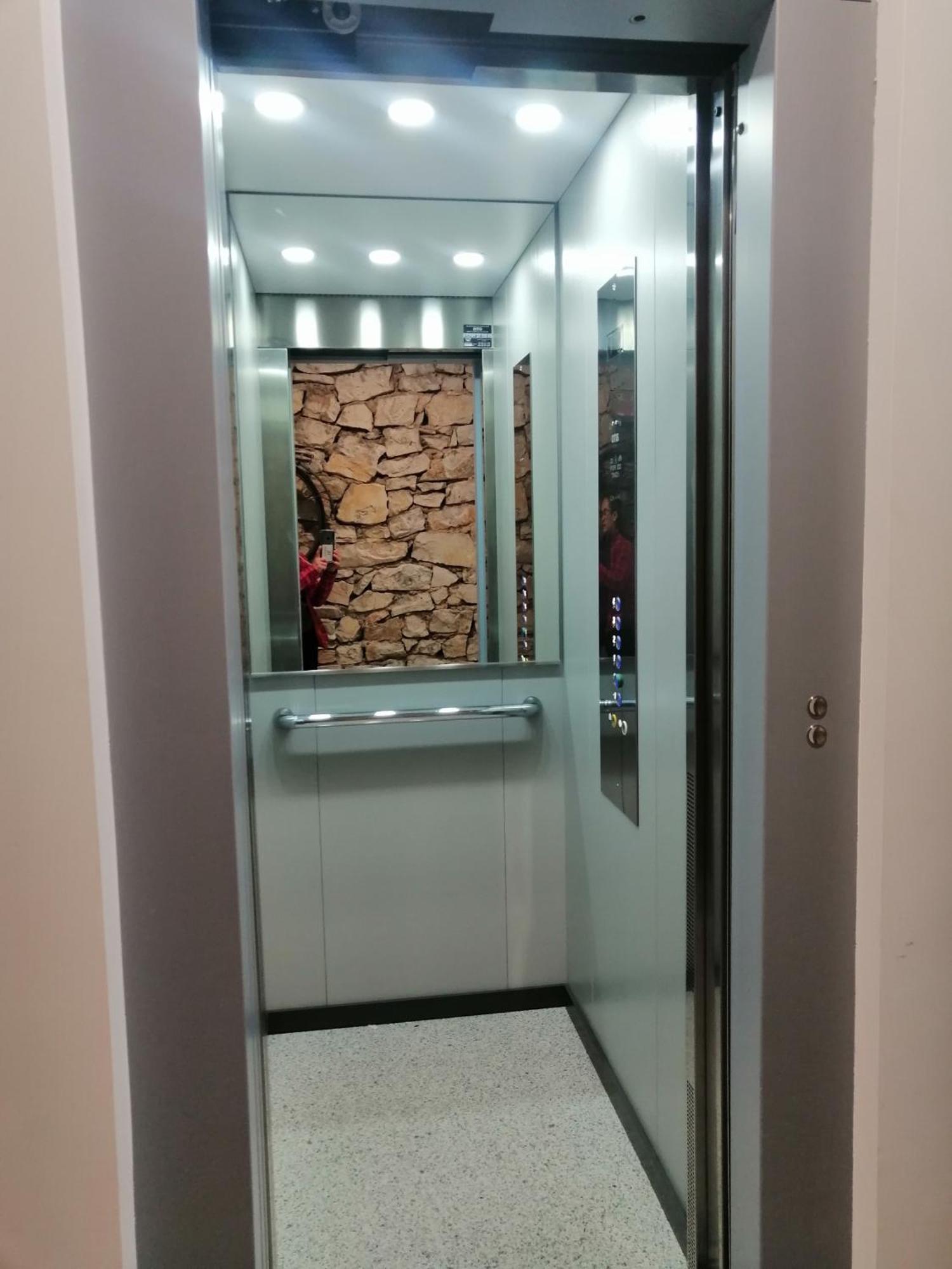 Apartamento Gegant De Pedra