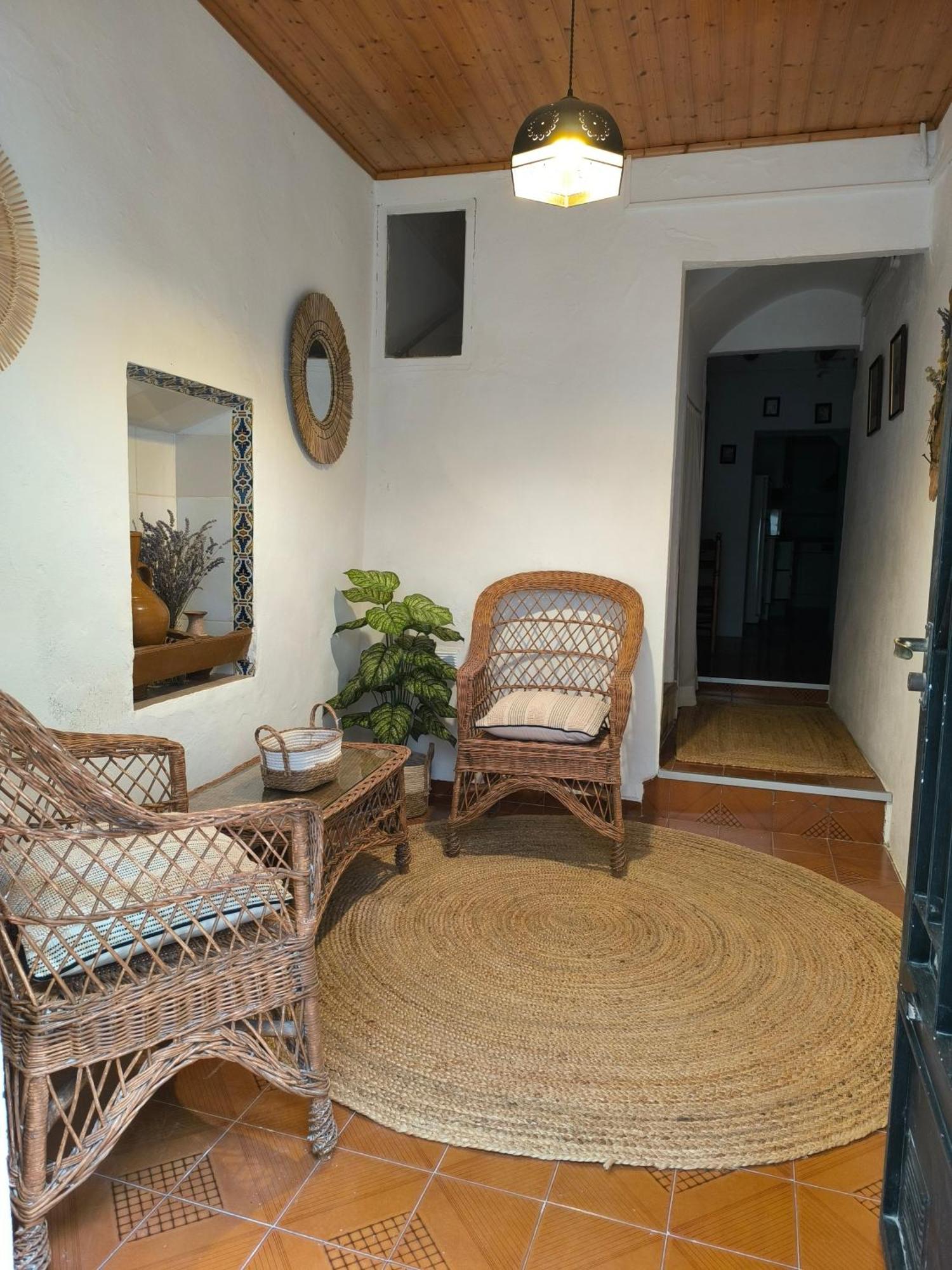 Gegant De Pedra Apartment Adzaneta
